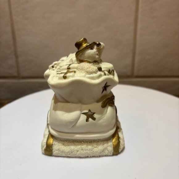 Bombay Company Christmas Santa Train White Porcelain 3 piece candle Votives - Picture 17 of 17